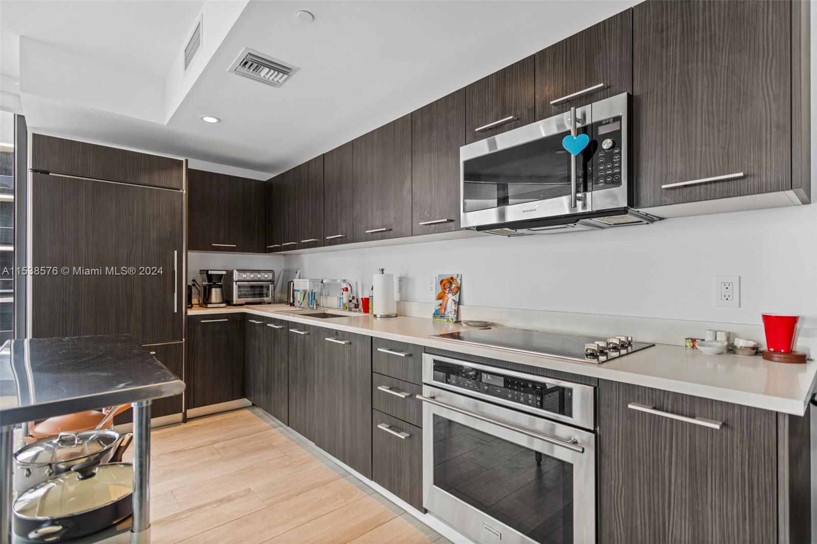 45 SW 9th St 2206, Miami, Florida 33130, 2 Bedrooms Bedrooms, ,2 BathroomsBathrooms,Residential,For Sale,45 SW 9th St 2206,A11538576