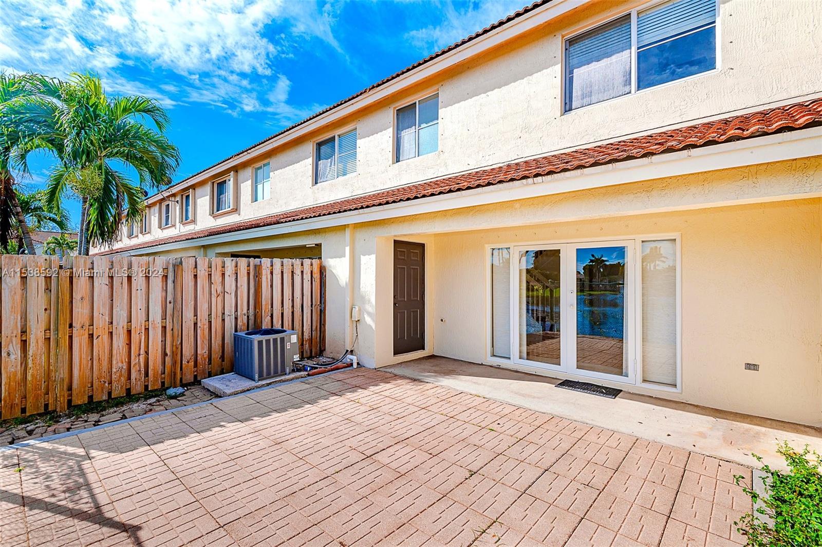 4887 NW 116th Ave ., Doral, Florida 33178, 3 Bedrooms Bedrooms, ,2 BathroomsBathrooms,Residentiallease,For Rent,4887 NW 116th Ave .,A11538592