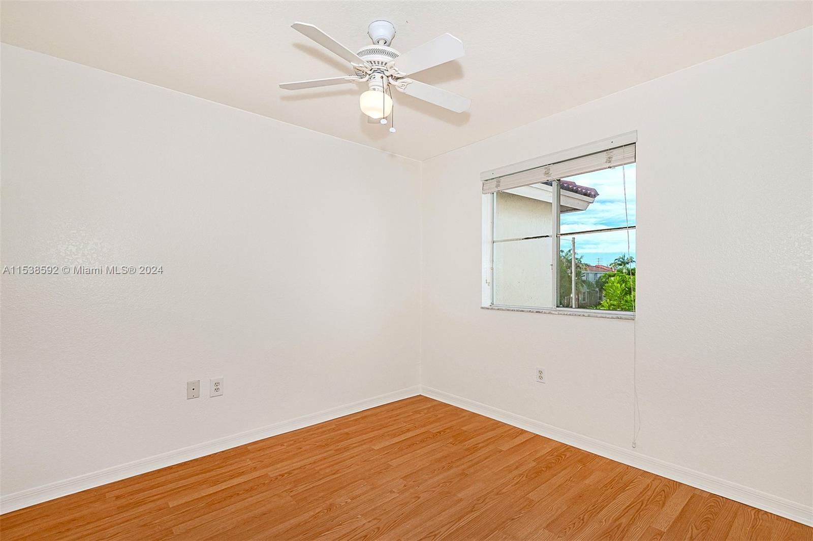 4887 NW 116th Ave ., Doral, Florida 33178, 3 Bedrooms Bedrooms, ,2 BathroomsBathrooms,Residentiallease,For Rent,4887 NW 116th Ave .,A11538592