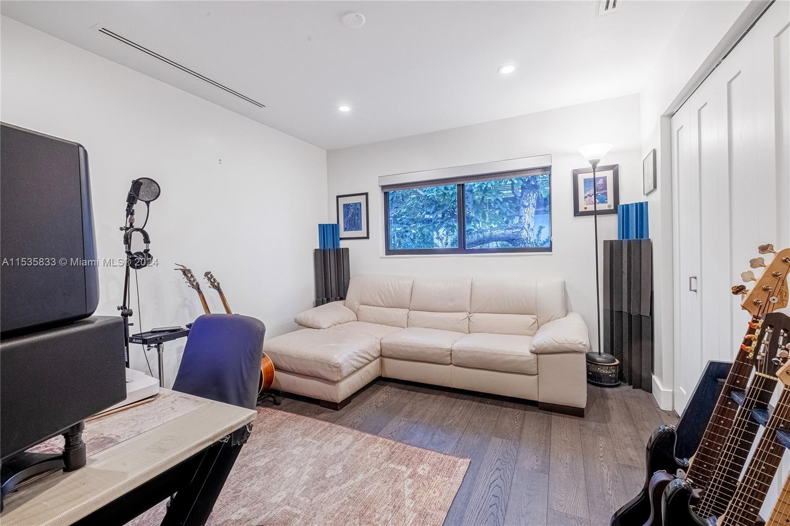 475 NE 91st St, Miami Shores, Florida 33138, 3 Bedrooms Bedrooms, ,2 BathroomsBathrooms,Residential,For Sale,475 NE 91st St,A11535833