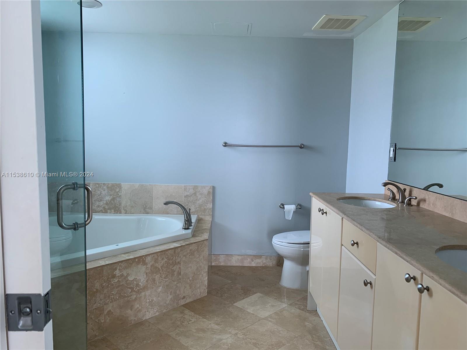 1745 E Hallandale Beach Blvd 802W, Hallandale Beach, Florida 33009, 3 Bedrooms Bedrooms, ,2 BathroomsBathrooms,Residentiallease,For Rent,1745 E Hallandale Beach Blvd 802W,A11538610