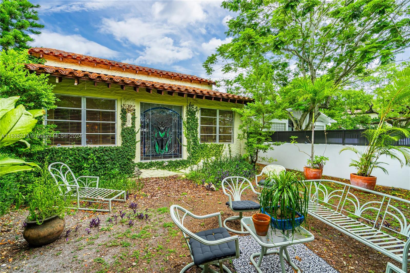 1107 Alhambra Cir, Coral Gables, Florida 33134, 6 Bedrooms Bedrooms, ,3 BathroomsBathrooms,Residential,For Sale,1107 Alhambra Cir,A11538213