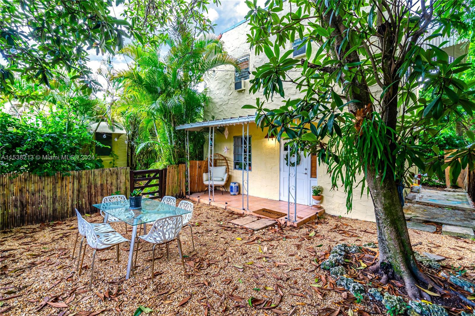 1107 Alhambra Cir, Coral Gables, Florida 33134, 6 Bedrooms Bedrooms, ,3 BathroomsBathrooms,Residential,For Sale,1107 Alhambra Cir,A11538213