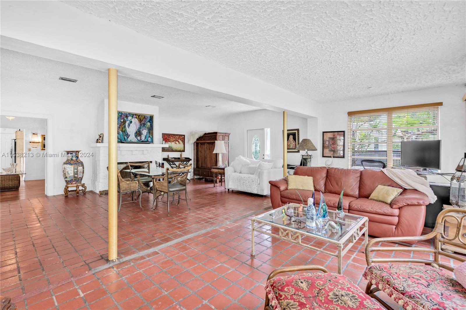 1107 Alhambra Cir, Coral Gables, Florida 33134, 6 Bedrooms Bedrooms, ,3 BathroomsBathrooms,Residential,For Sale,1107 Alhambra Cir,A11538213