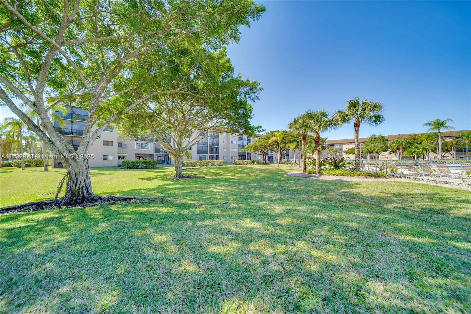 12755 SW 16th Ct 211B, Pembroke Pines, Florida 33027, 2 Bedrooms Bedrooms, ,1 BathroomBathrooms,Residential,For Sale,12755 SW 16th Ct 211B,A11532023