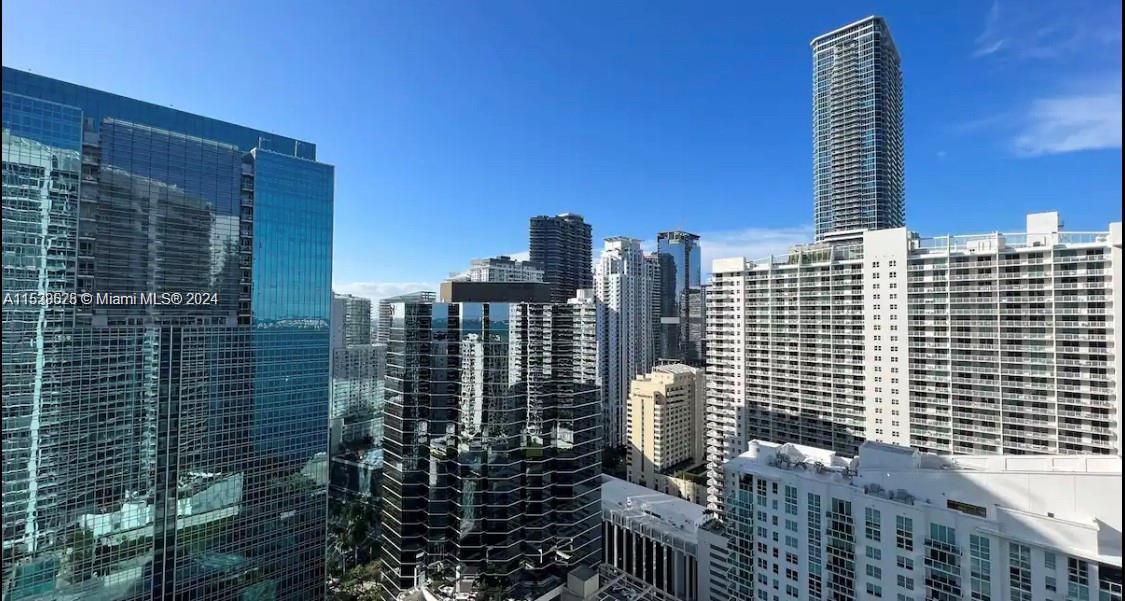 1300 BRICKELL BAY DR 3400, Miami, Florida 33131, 1 Bedroom Bedrooms, ,1 BathroomBathrooms,Residentiallease,For Rent,1300 BRICKELL BAY DR 3400,A11538625