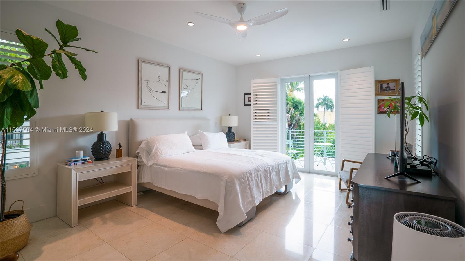 629 Hampton Ln, Key Biscayne, Florida 33149, 6 Bedrooms Bedrooms, ,5 BathroomsBathrooms,Residentiallease,For Rent,629 Hampton Ln,A11537504