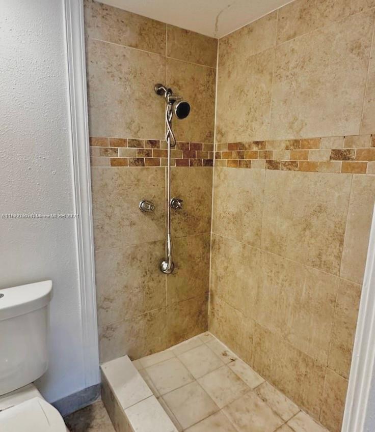 270 Layne Blvd 202, Hallandale Beach, Florida 33009, 2 Bedrooms Bedrooms, ,2 BathroomsBathrooms,Residentiallease,For Rent,270 Layne Blvd 202,A11538585