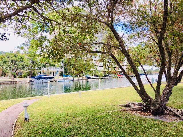 270 Layne Blvd 202, Hallandale Beach, Florida 33009, 2 Bedrooms Bedrooms, ,2 BathroomsBathrooms,Residentiallease,For Rent,270 Layne Blvd 202,A11538585