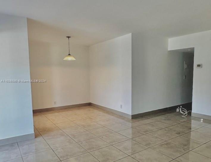 270 Layne Blvd 202, Hallandale Beach, Florida 33009, 2 Bedrooms Bedrooms, ,2 BathroomsBathrooms,Residentiallease,For Rent,270 Layne Blvd 202,A11538585
