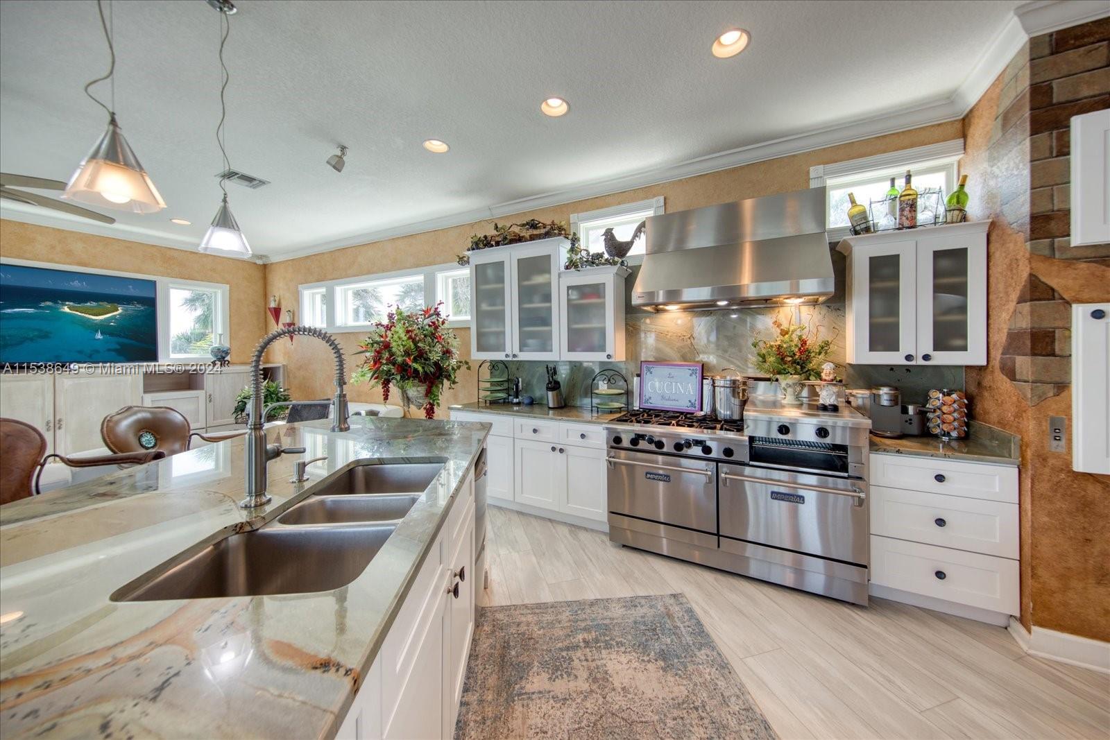 6025 KIPPS COLONY DR, Other City - In The State Of Florida, FL, 33707 United States, 5 Bedrooms Bedrooms, ,4 BathroomsBathrooms,Residential,For Sale,KIPPS COLONY DR,A11538649