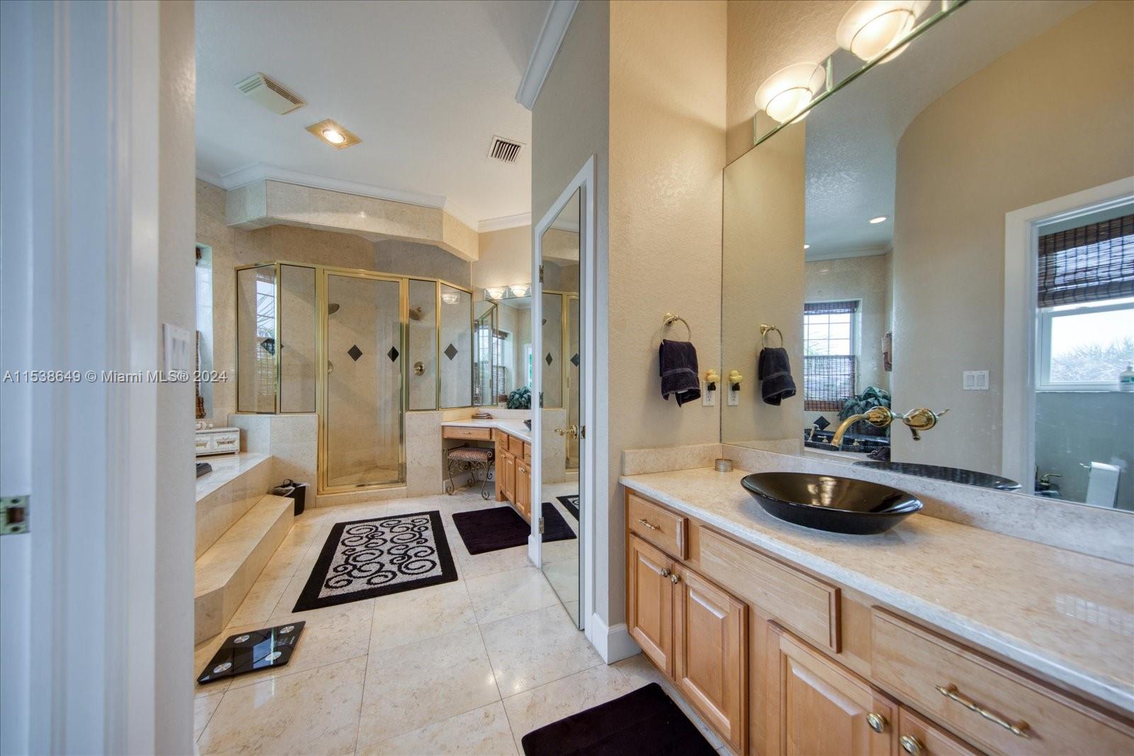 6025 KIPPS COLONY DR, Other City - In The State Of Florida, FL, 33707 United States, 5 Bedrooms Bedrooms, ,4 BathroomsBathrooms,Residential,For Sale,KIPPS COLONY DR,A11538649