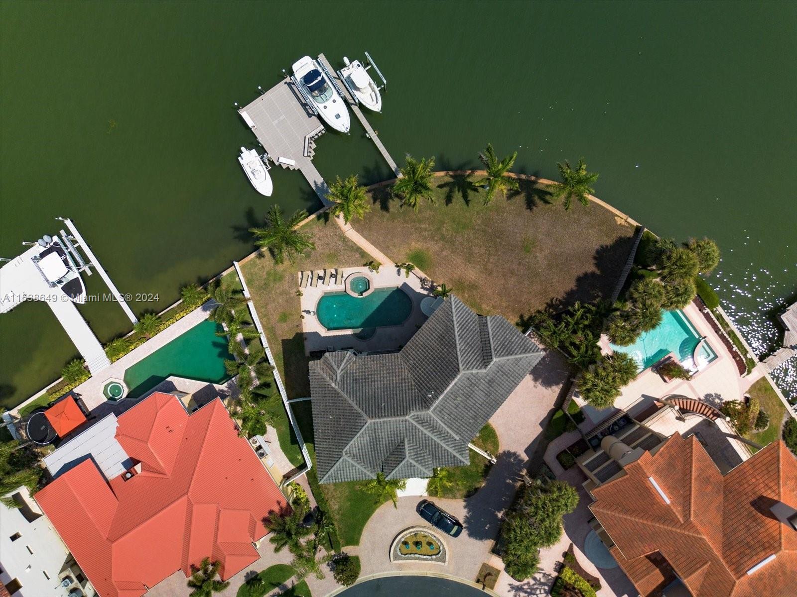 6025 KIPPS COLONY DR, Other City - In The State Of Florida, FL, 33707 United States, 5 Bedrooms Bedrooms, ,4 BathroomsBathrooms,Residential,For Sale,KIPPS COLONY DR,A11538649