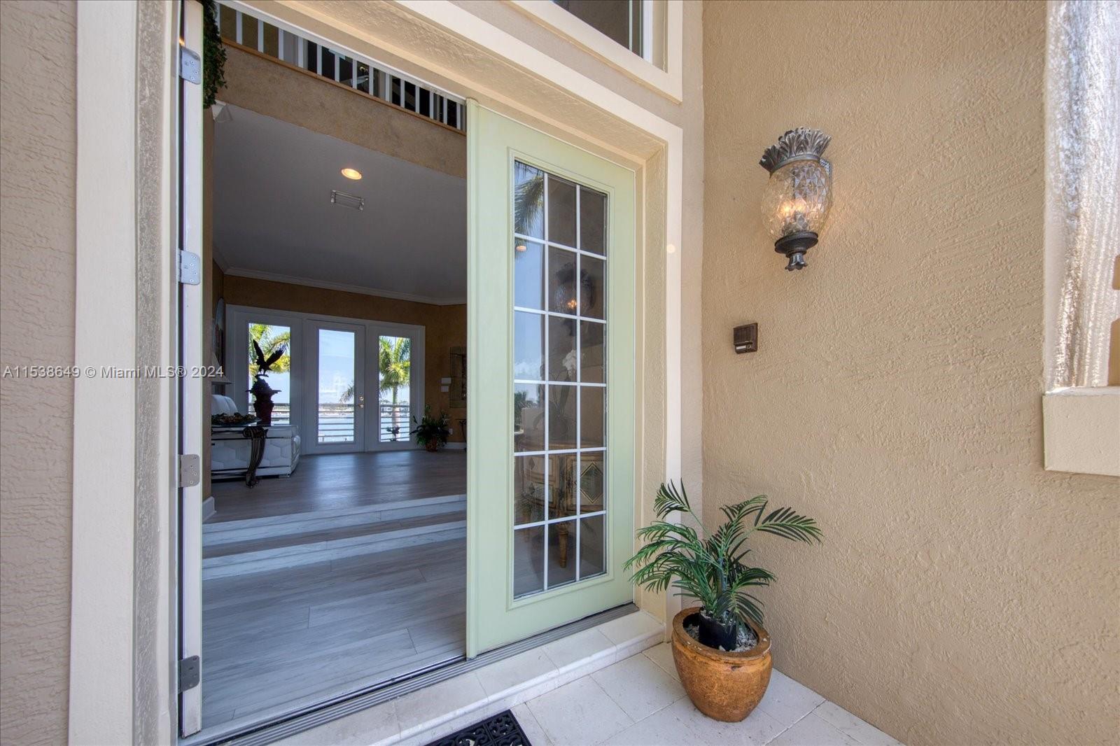 6025 KIPPS COLONY DR, Other City - In The State Of Florida, FL, 33707 United States, 5 Bedrooms Bedrooms, ,4 BathroomsBathrooms,Residential,For Sale,KIPPS COLONY DR,A11538649