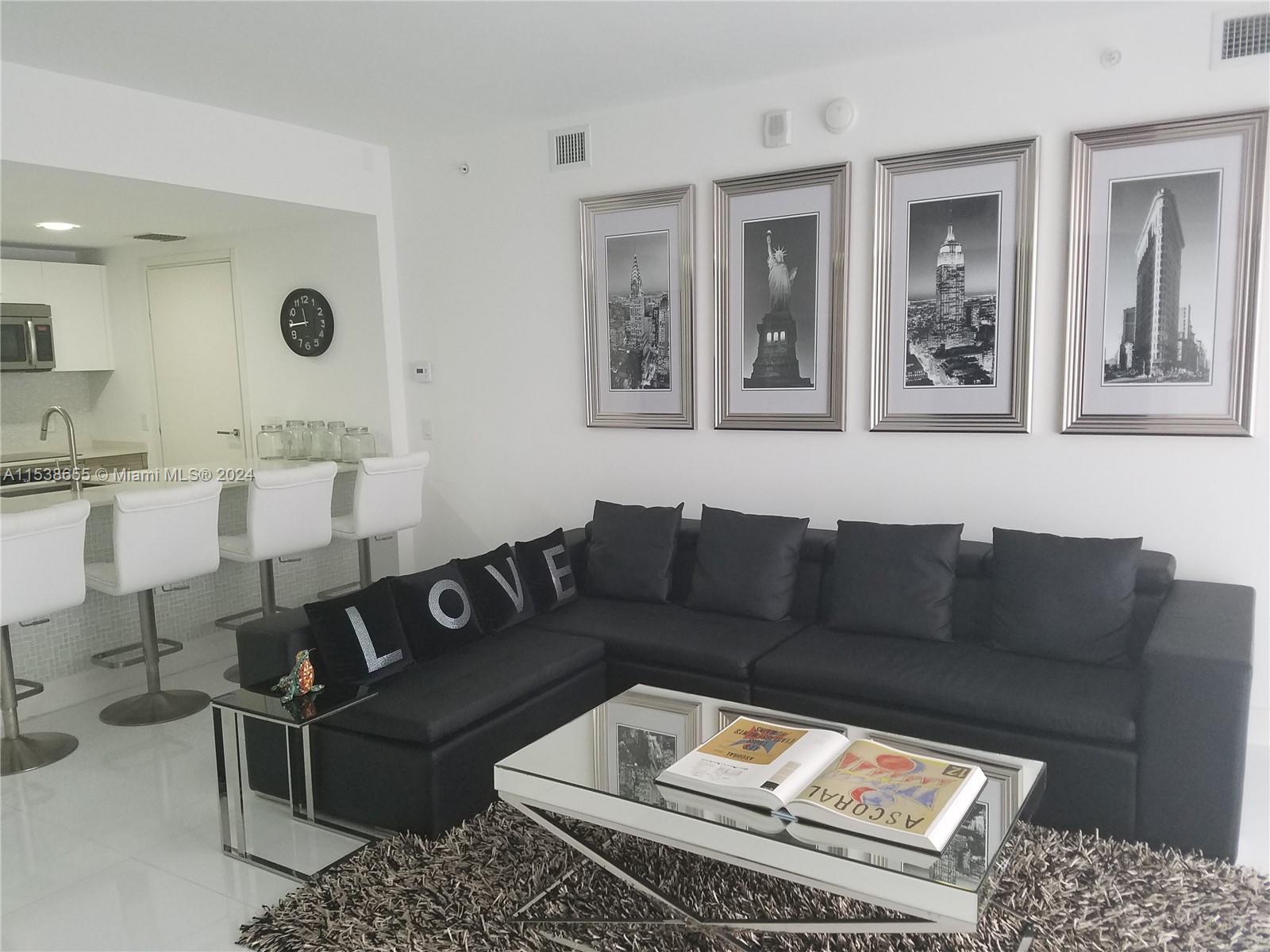 1300 Brickell Bay Dr 3508, Miami, Florida 33131, 2 Bedrooms Bedrooms, ,2 BathroomsBathrooms,Residentiallease,For Rent,1300 Brickell Bay Dr 3508,A11538655