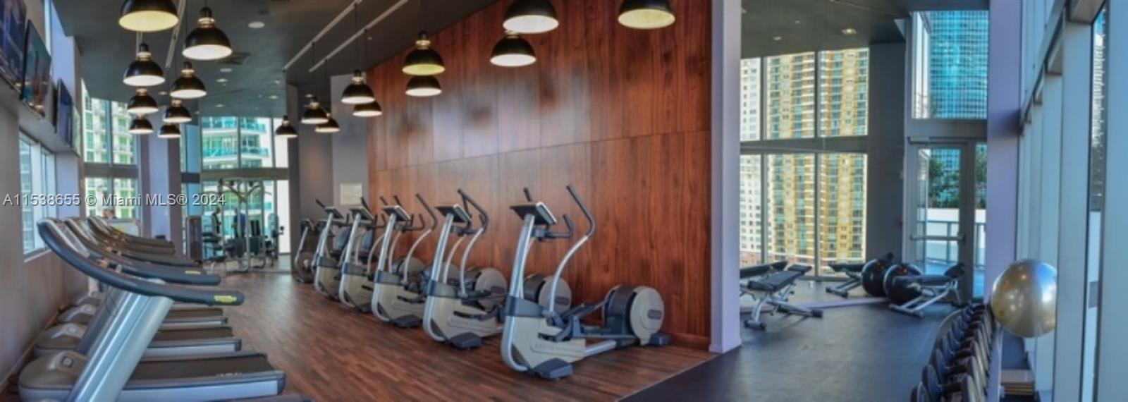 1300 Brickell Bay Dr 3508, Miami, Florida 33131, 2 Bedrooms Bedrooms, ,2 BathroomsBathrooms,Residentiallease,For Rent,1300 Brickell Bay Dr 3508,A11538655