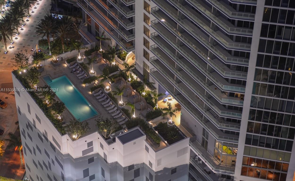 1300 Brickell Bay Dr 3508, Miami, Florida 33131, 2 Bedrooms Bedrooms, ,2 BathroomsBathrooms,Residentiallease,For Rent,1300 Brickell Bay Dr 3508,A11538655