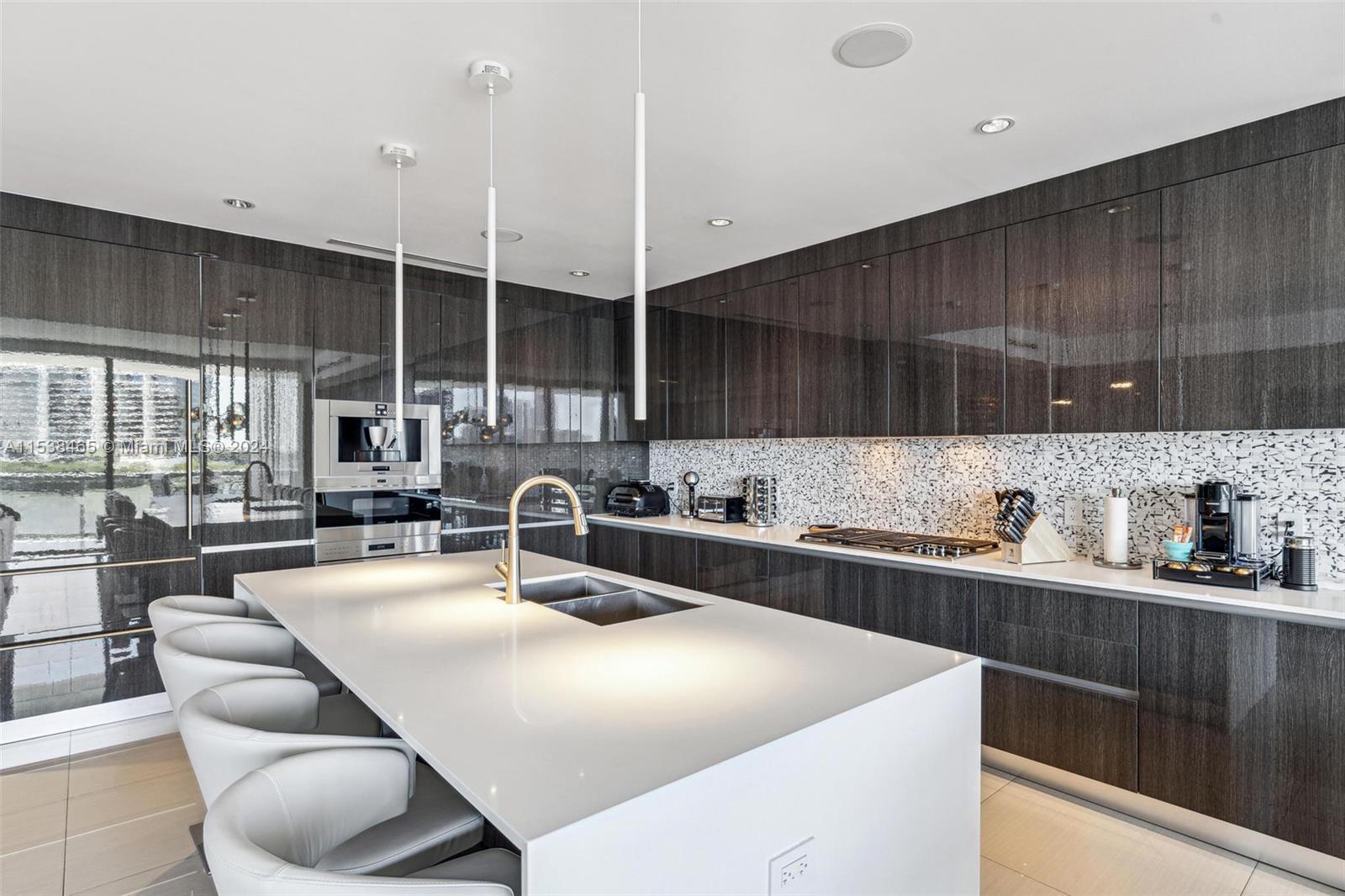 3300 NE 188th St 318, Aventura, Florida 33180, 4 Bedrooms Bedrooms, ,6 BathroomsBathrooms,Residential,For Sale,3300 NE 188th St 318,A11538465