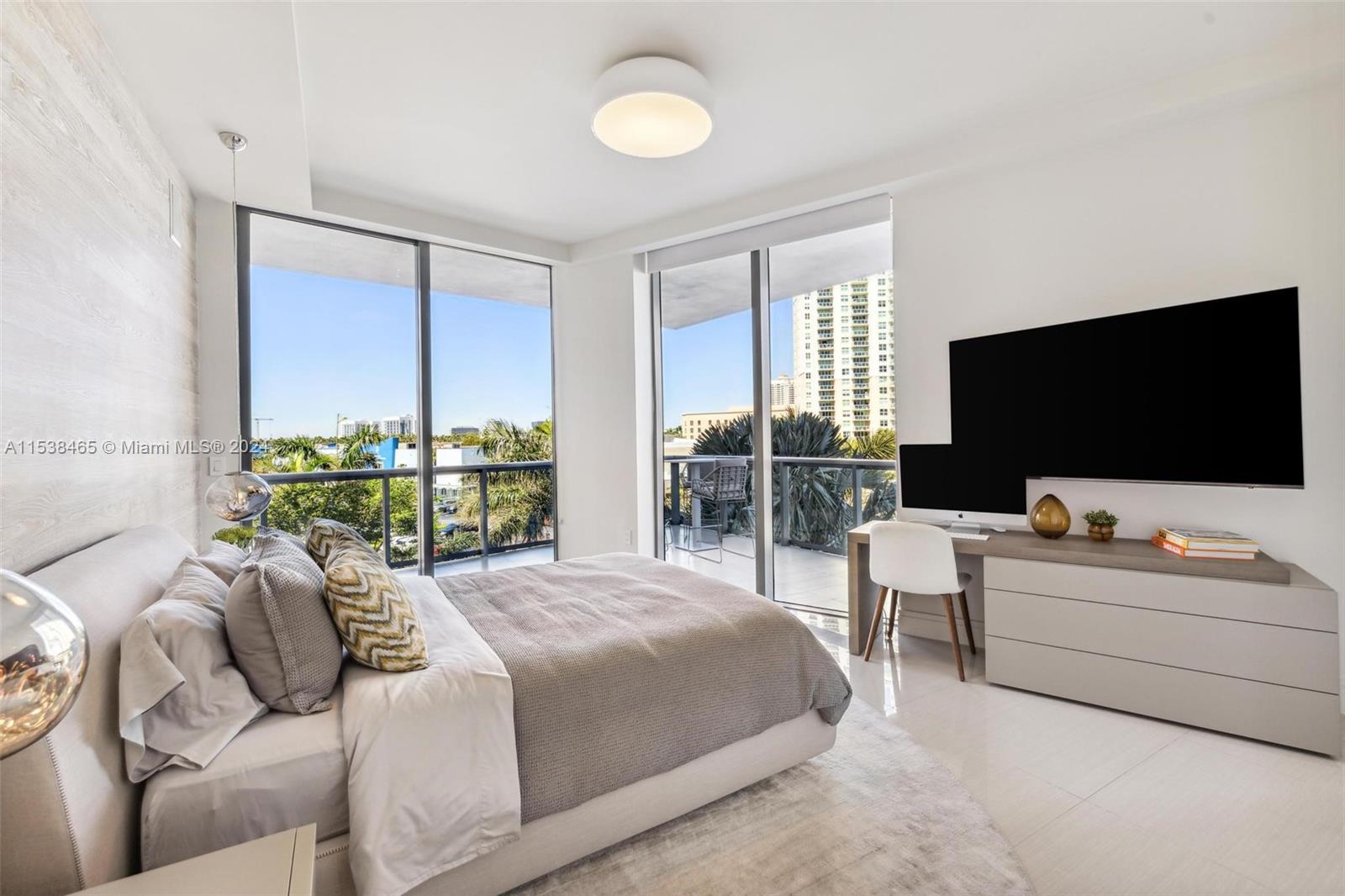 3300 NE 188th St 318, Aventura, Florida 33180, 4 Bedrooms Bedrooms, ,6 BathroomsBathrooms,Residential,For Sale,3300 NE 188th St 318,A11538465