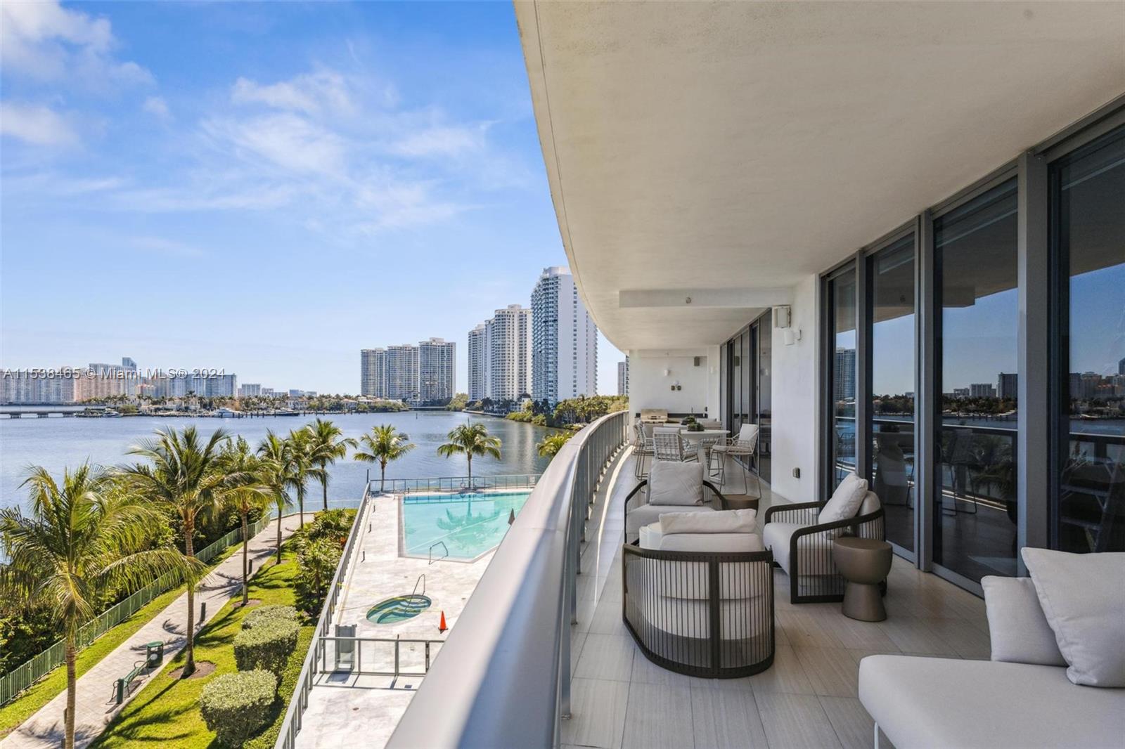 3300 NE 188th St 318, Aventura, Florida 33180, 4 Bedrooms Bedrooms, ,6 BathroomsBathrooms,Residential,For Sale,3300 NE 188th St 318,A11538465