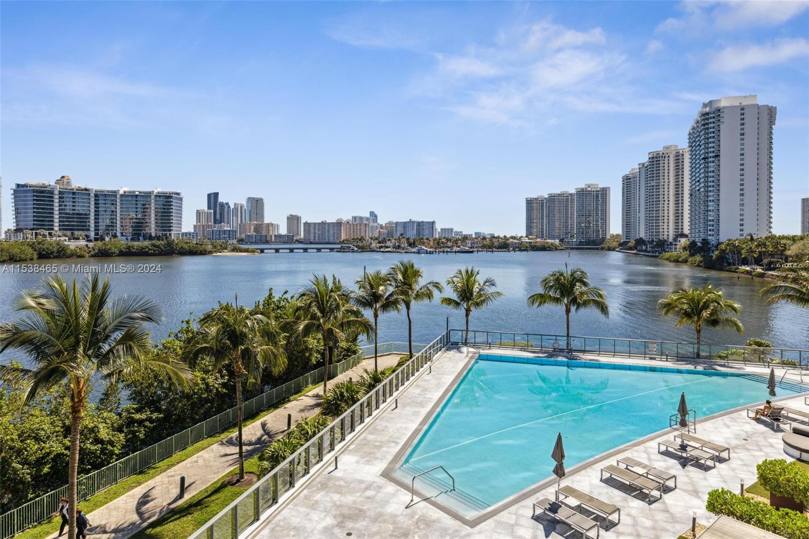 3300 NE 188th St 318, Aventura, Florida 33180, 4 Bedrooms Bedrooms, ,6 BathroomsBathrooms,Residential,For Sale,3300 NE 188th St 318,A11538465