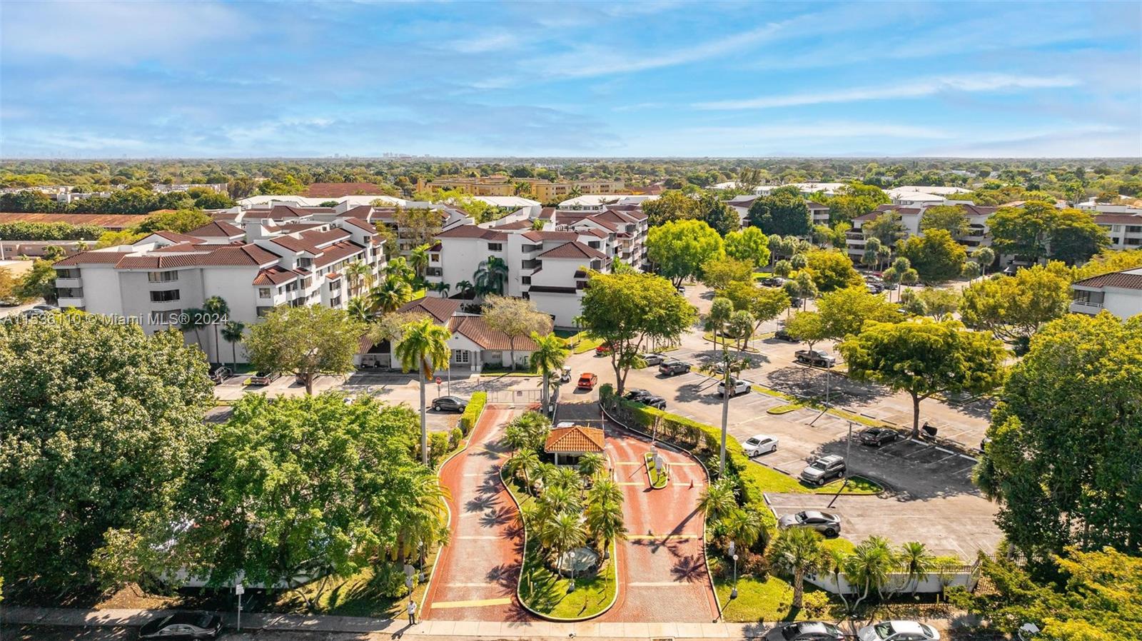 8275 SW 152nd Ave D-307, Miami, Florida 33193, 2 Bedrooms Bedrooms, ,2 BathroomsBathrooms,Residential,For Sale,8275 SW 152nd Ave D-307,A11536110