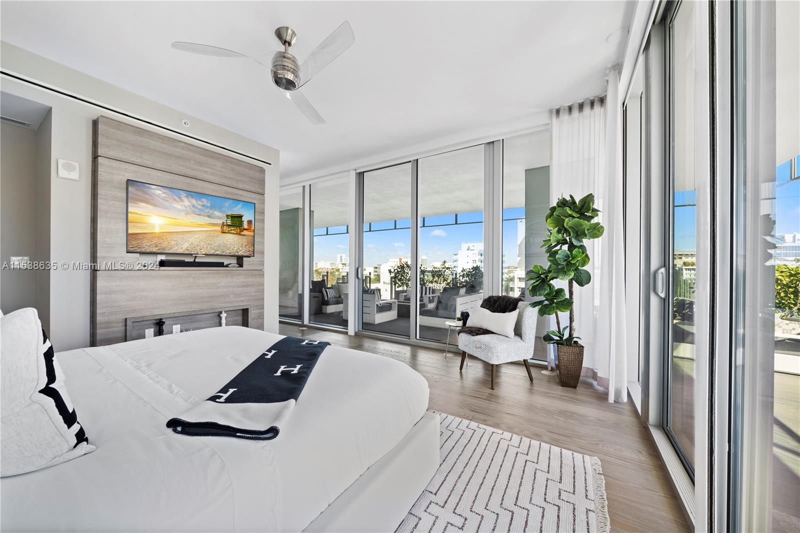 120 Ocean Dr 600, Miami Beach, Florida 33139, 2 Bedrooms Bedrooms, ,2 BathroomsBathrooms,Residentiallease,For Rent,120 Ocean Dr 600,A11538635