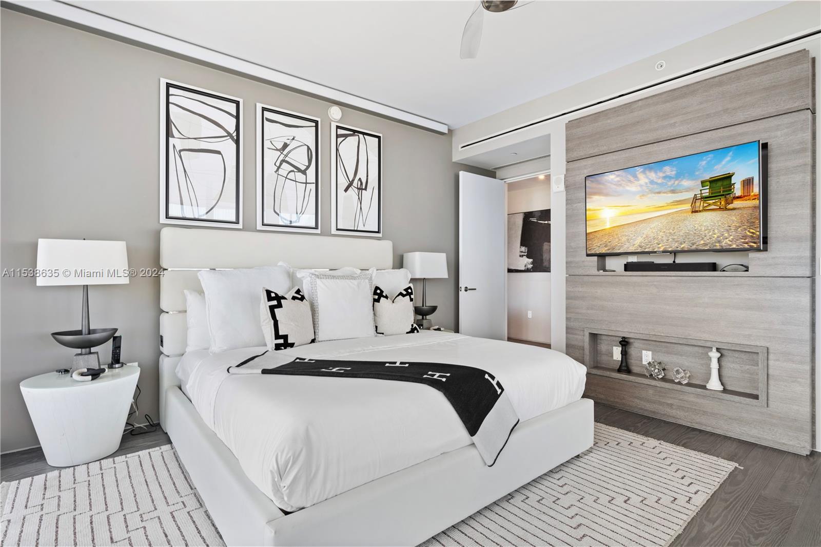 120 Ocean Dr 600, Miami Beach, Florida 33139, 2 Bedrooms Bedrooms, ,2 BathroomsBathrooms,Residentiallease,For Rent,120 Ocean Dr 600,A11538635