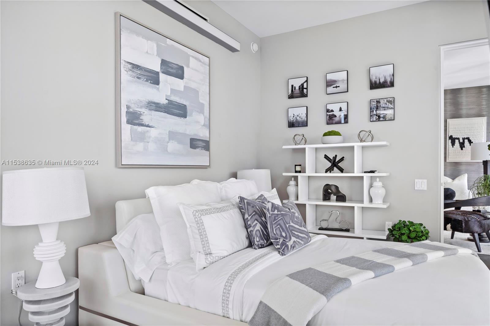 120 Ocean Dr 600, Miami Beach, Florida 33139, 2 Bedrooms Bedrooms, ,2 BathroomsBathrooms,Residentiallease,For Rent,120 Ocean Dr 600,A11538635