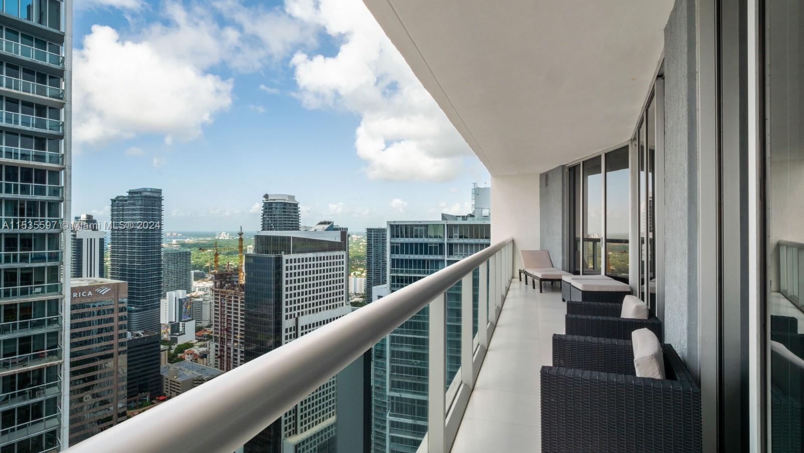 475 Brickell Ave 5109, Miami, Florida 33131, 2 Bedrooms Bedrooms, 1 Room Rooms,2 BathroomsBathrooms,Residential,For Sale,475 Brickell Ave 5109,A11535597