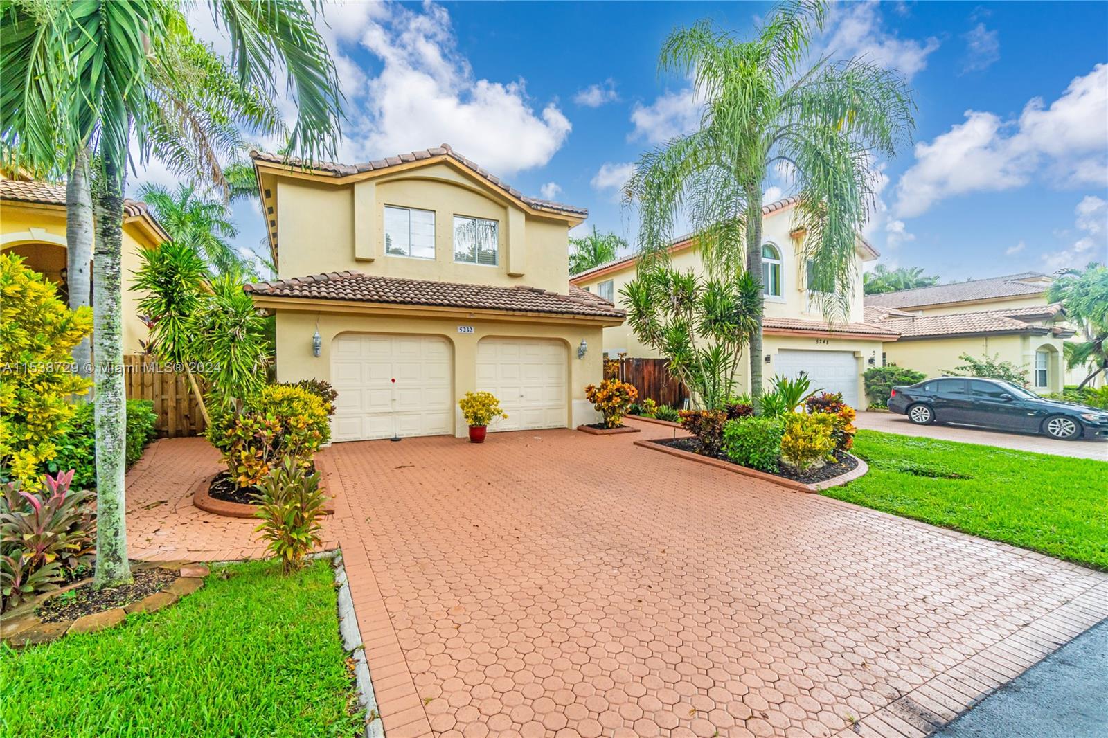 5232 113th Pl, Doral, FL, 33178 United States, 3 Bedrooms Bedrooms, ,3 BathroomsBathrooms,Residential,For Sale,113th Pl,A11538729