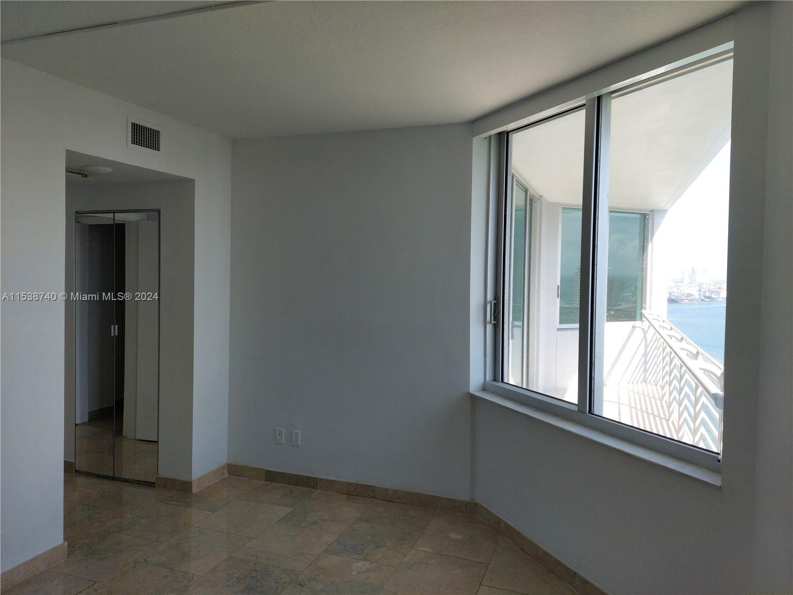 335 S Biscayne Blvd 2207, Miami, Florida 33131, 2 Bedrooms Bedrooms, ,2 BathroomsBathrooms,Residential,For Sale,335 S Biscayne Blvd 2207,A11538740