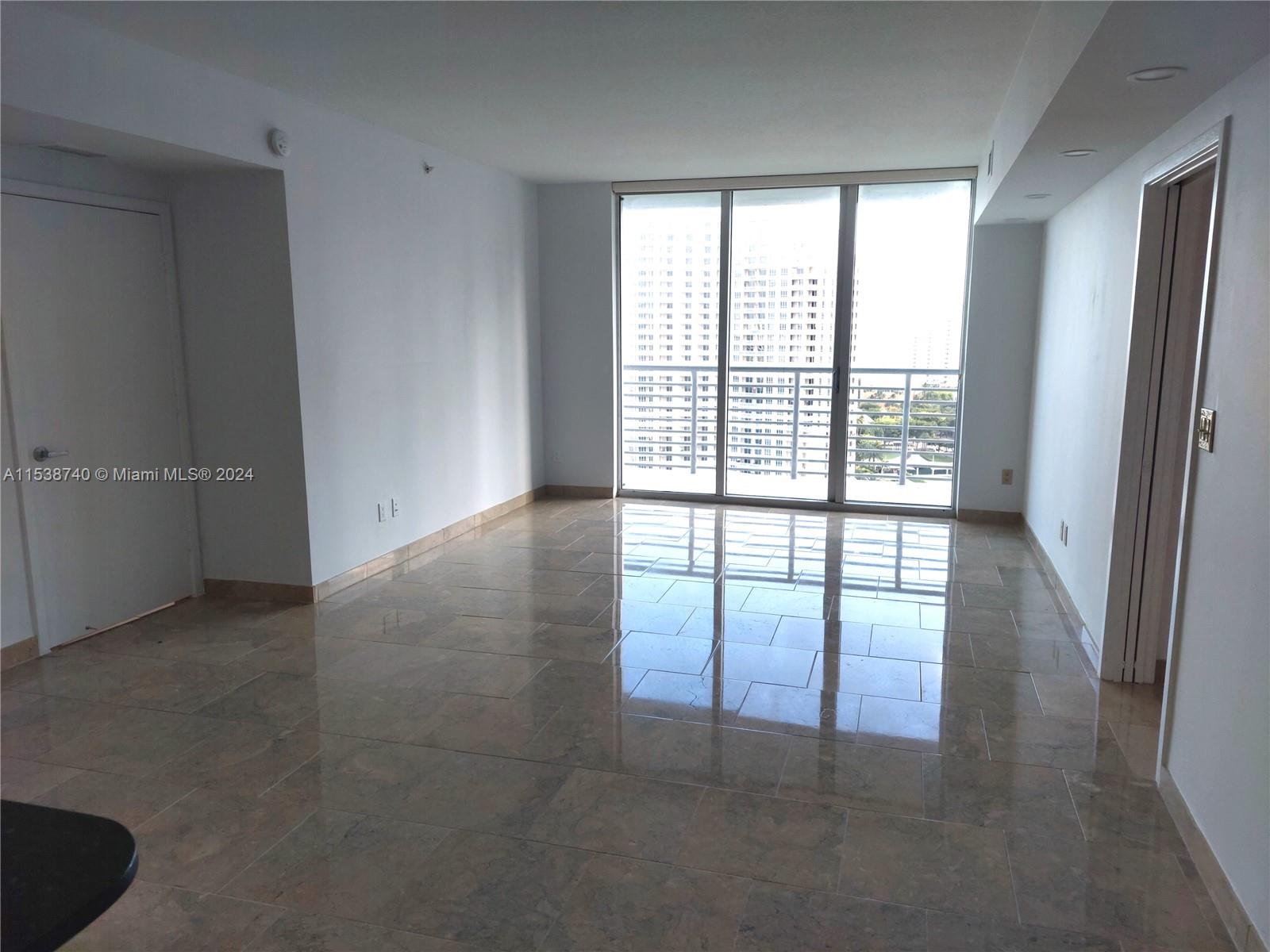 335 S Biscayne Blvd 2207, Miami, Florida 33131, 2 Bedrooms Bedrooms, ,2 BathroomsBathrooms,Residential,For Sale,335 S Biscayne Blvd 2207,A11538740