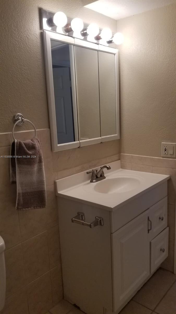 401 86th Ave, Pembroke Pines, FL, 33025 United States, 2 Bedrooms Bedrooms, ,2 BathroomsBathrooms,Residential,For Sale,86th Ave,A11538595