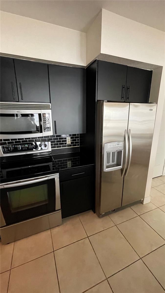 1830 Radius Dr 812, Hollywood, Florida 33020, 2 Bedrooms Bedrooms, ,2 BathroomsBathrooms,Residentiallease,For Rent,1830 Radius Dr 812,A11538166