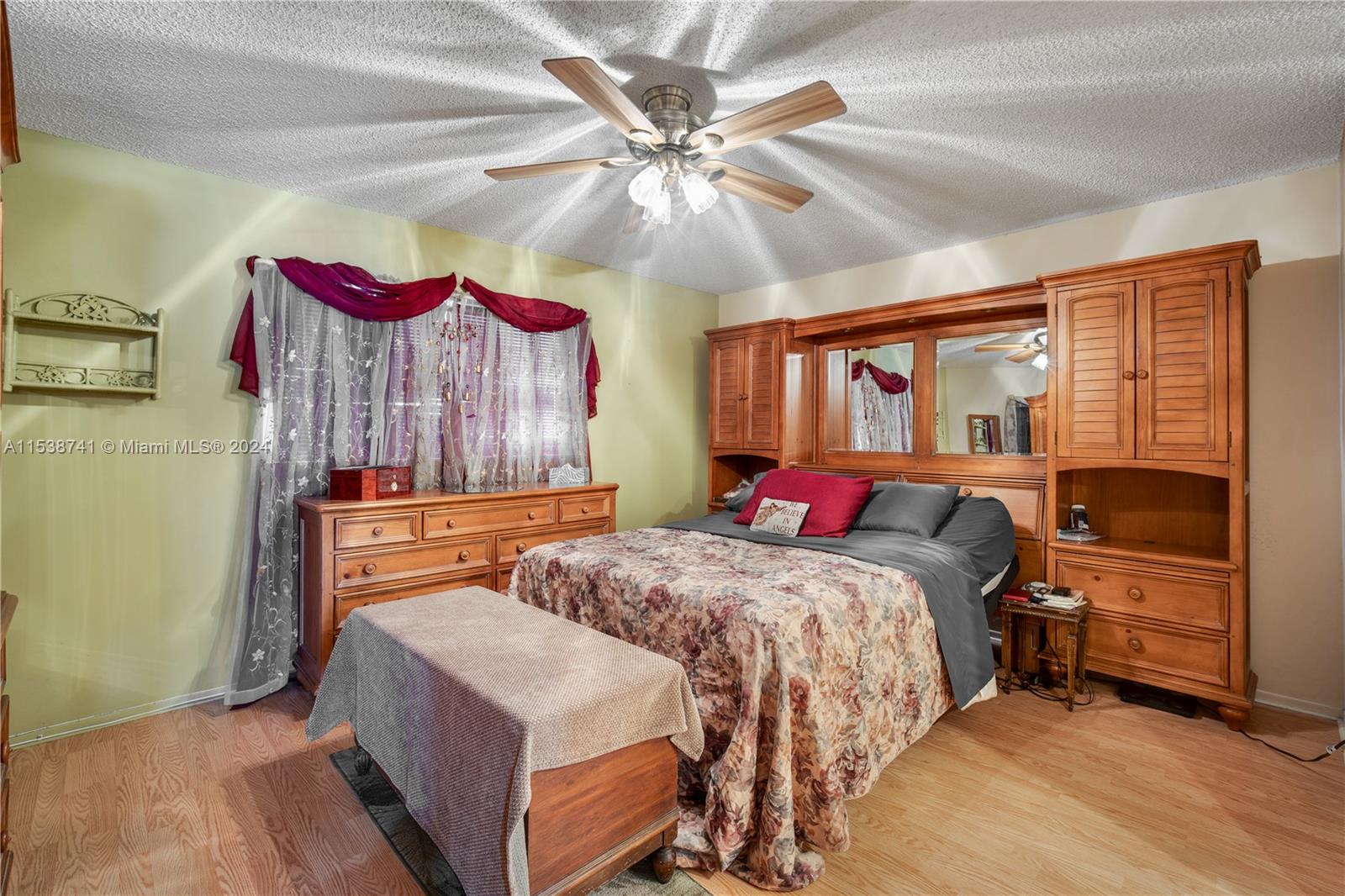 6904 33rd Ter, Fort Lauderdale, FL, 33309 United States, 4 Bedrooms Bedrooms, ,2 BathroomsBathrooms,Residential,For Sale,33rd Ter,A11538741