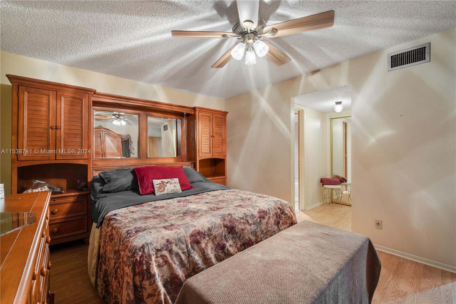 6904 33rd Ter, Fort Lauderdale, FL, 33309 United States, 4 Bedrooms Bedrooms, ,2 BathroomsBathrooms,Residential,For Sale,33rd Ter,A11538741