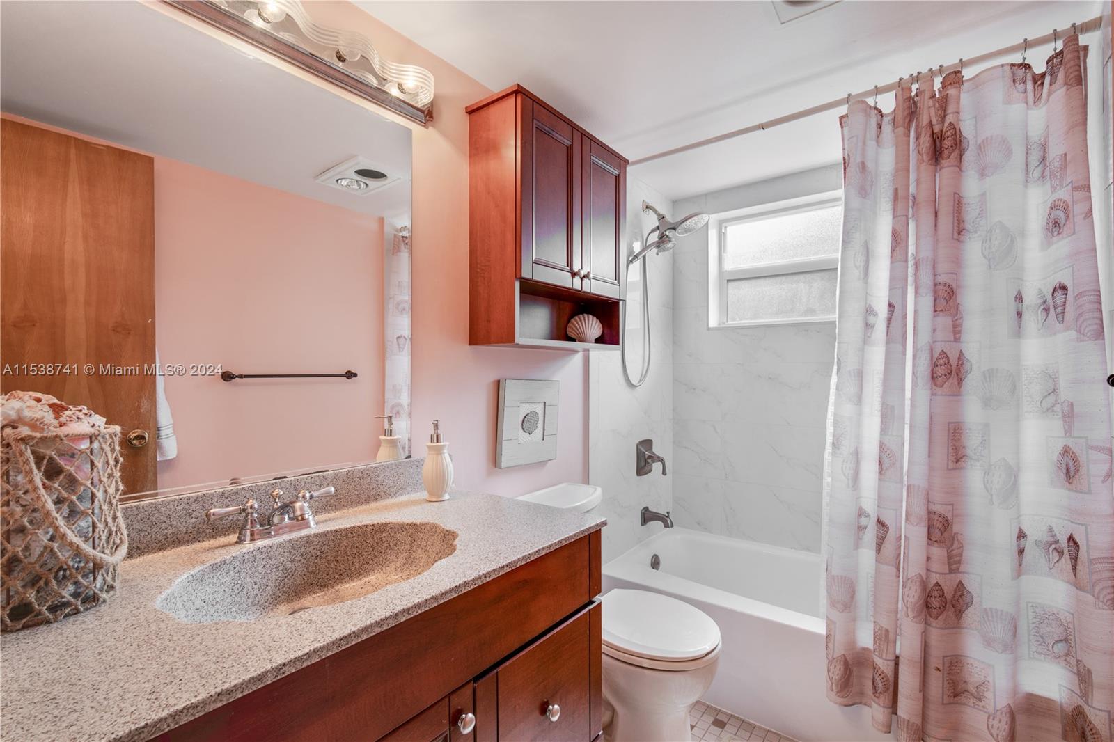 6904 33rd Ter, Fort Lauderdale, FL, 33309 United States, 4 Bedrooms Bedrooms, ,2 BathroomsBathrooms,Residential,For Sale,33rd Ter,A11538741