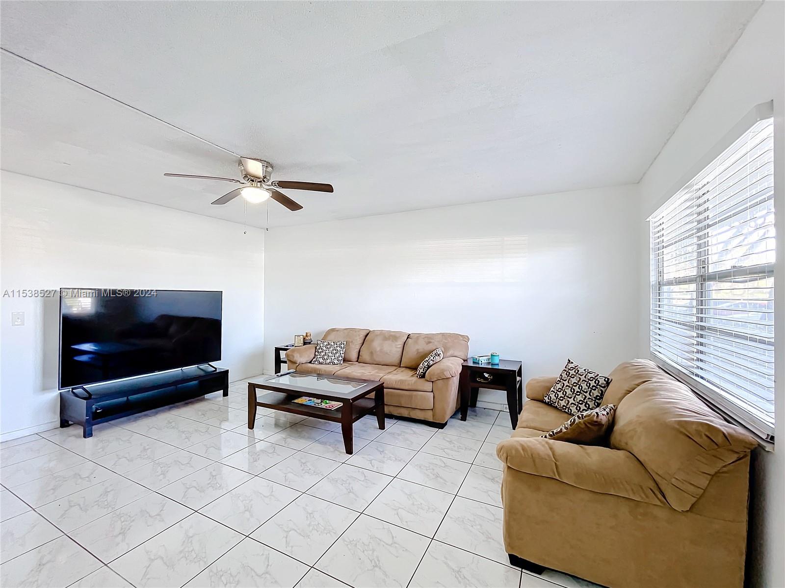 13550 SW 6th Ct 111A, Pembroke Pines, Florida 33027, 2 Bedrooms Bedrooms, ,1 BathroomBathrooms,Residential,For Sale,13550 SW 6th Ct 111A,A11538527