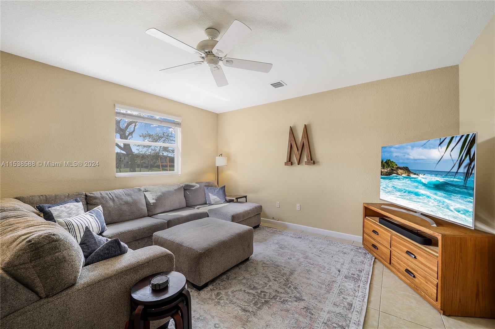 2922 NE 1st Dr, Homestead, Florida 33033, 4 Bedrooms Bedrooms, ,2 BathroomsBathrooms,Residential,For Sale,2922 NE 1st Dr,A11538588