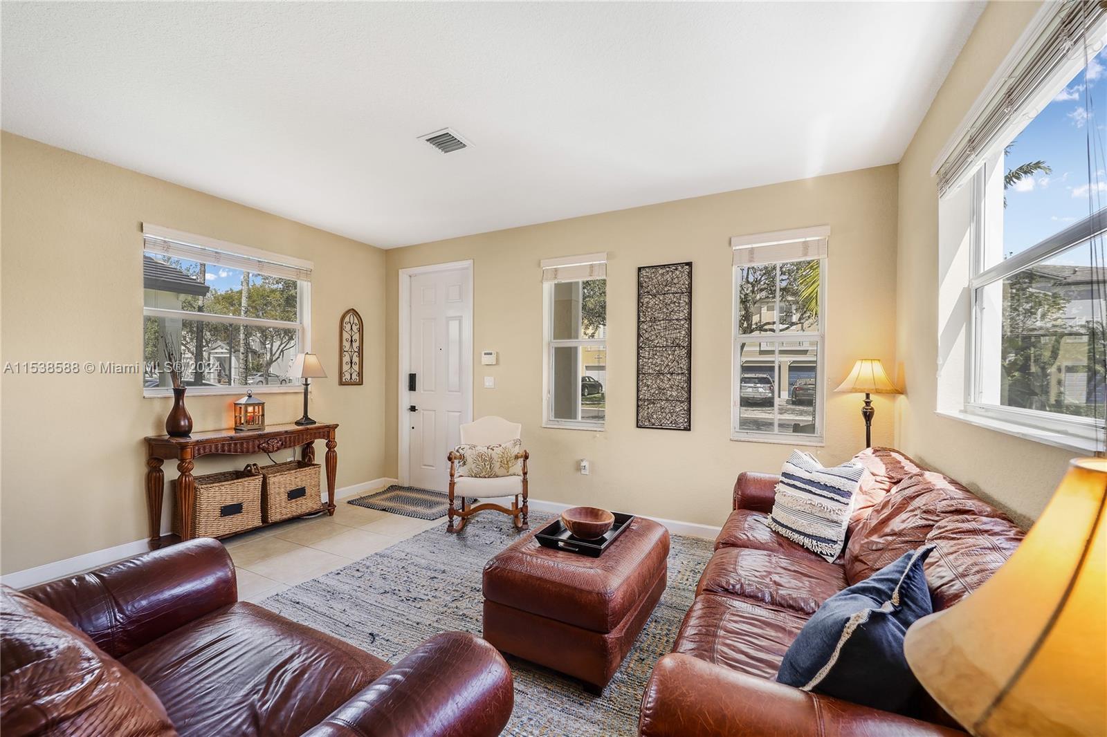 2922 NE 1st Dr, Homestead, Florida 33033, 4 Bedrooms Bedrooms, ,2 BathroomsBathrooms,Residential,For Sale,2922 NE 1st Dr,A11538588