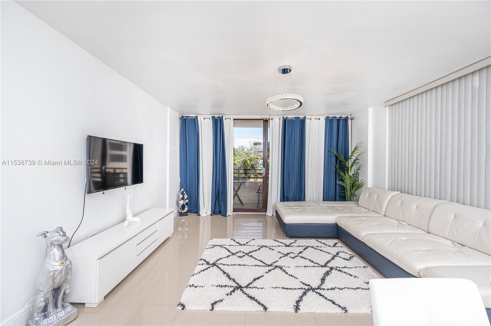 Living Room opens up to the Balcony/w direct oceanview.