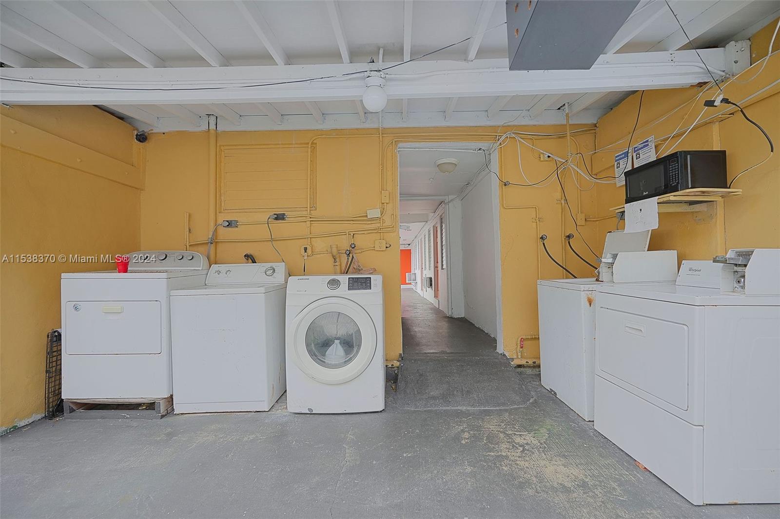 4871 W Flagler St, Miami, Florida 33134, ,Businessopportunity,For Sale,4871 W Flagler St,A11538370