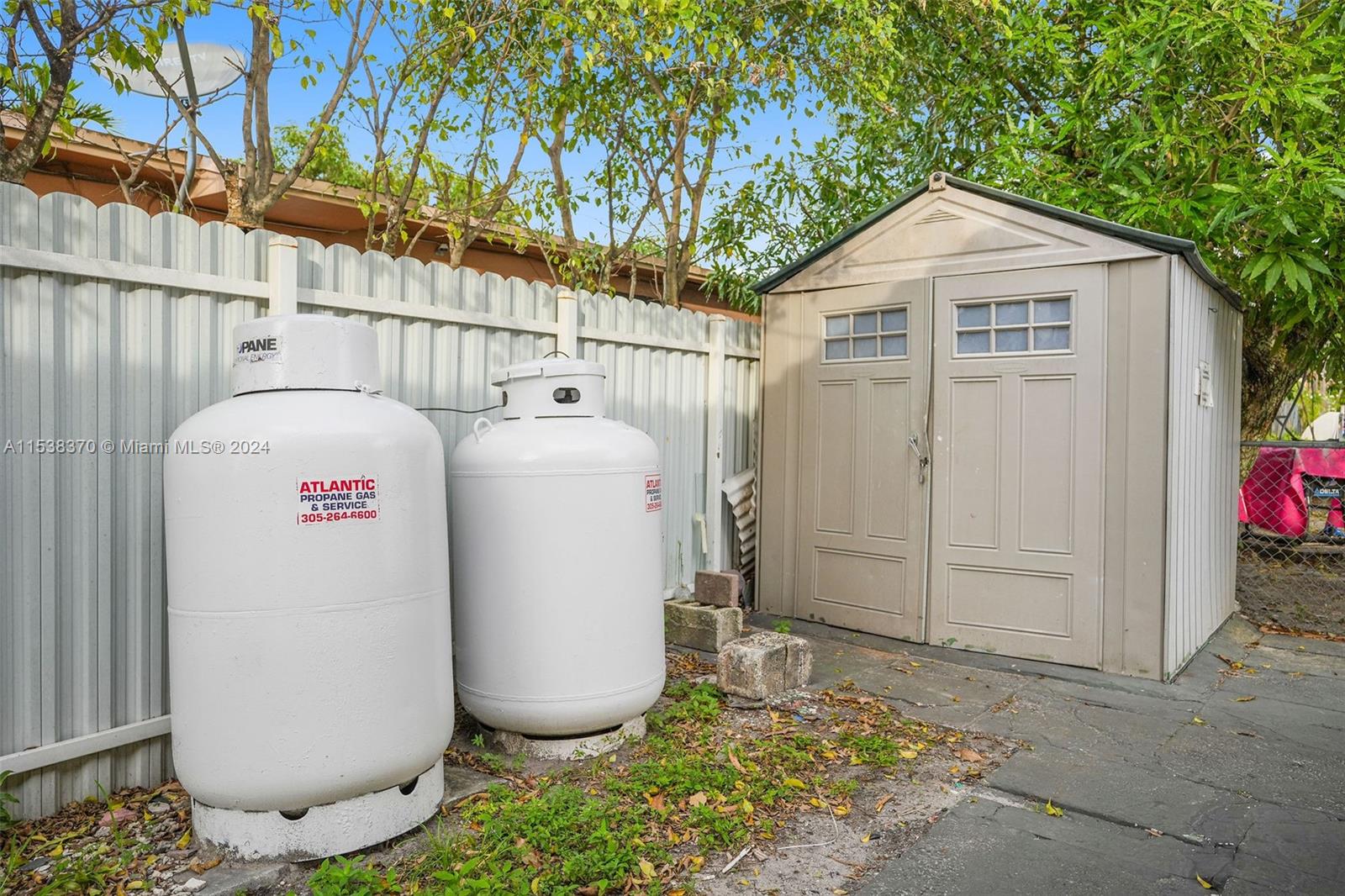 4871 W Flagler St, Miami, Florida 33134, ,Businessopportunity,For Sale,4871 W Flagler St,A11538370
