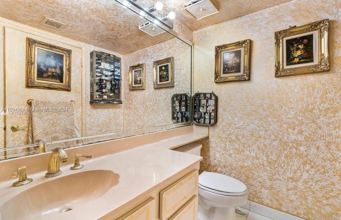 1717 N Bayshore Dr A-3451, Miami, Florida 33132, 3 Bedrooms Bedrooms, ,2 BathroomsBathrooms,Residential,For Sale,1717 N Bayshore Dr A-3451,A11534961