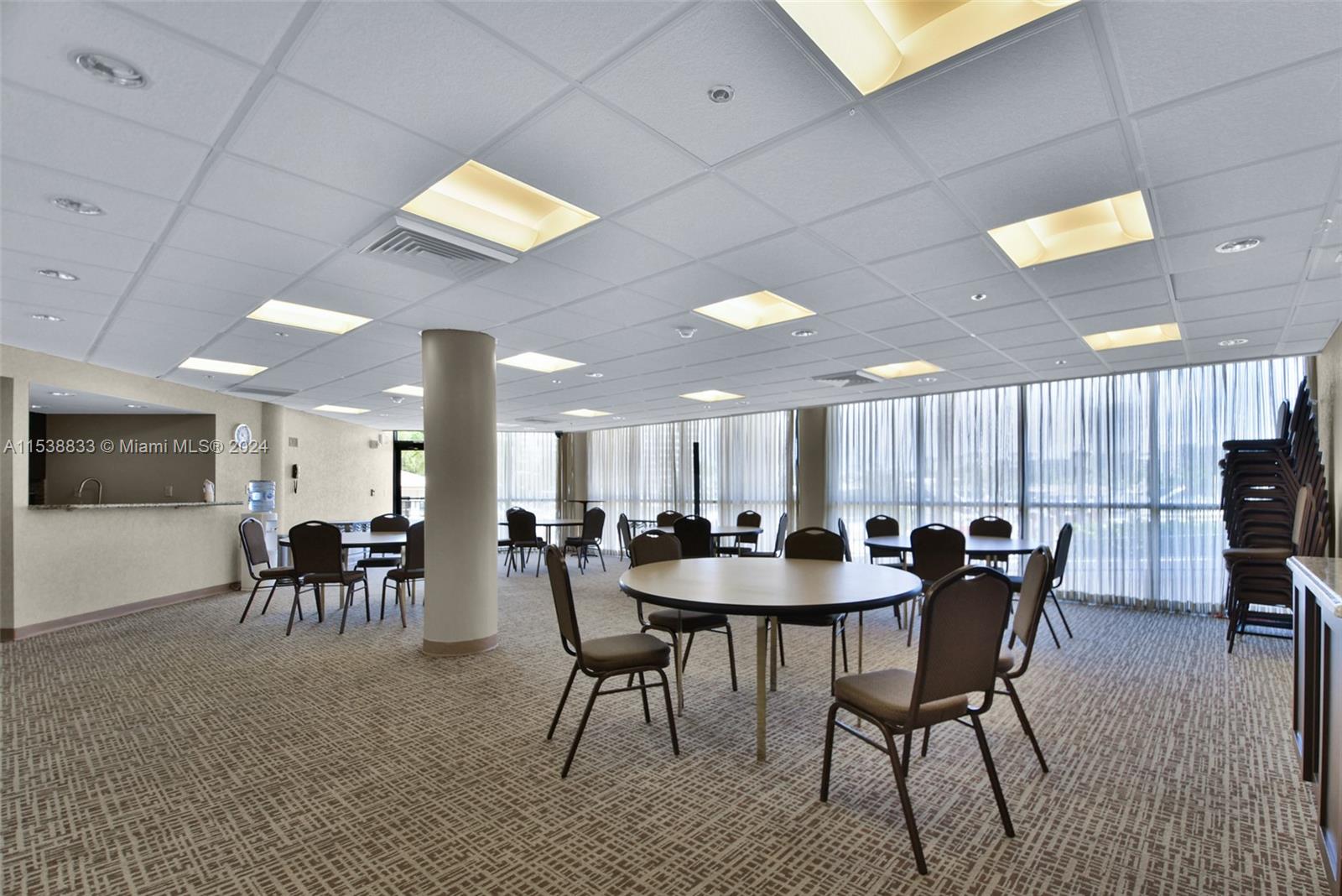 300 Three Islands Blvd 108, Hallandale Beach, Florida 33009, 2 Bedrooms Bedrooms, ,2 BathroomsBathrooms,Residential,For Sale,300 Three Islands Blvd 108,A11538833