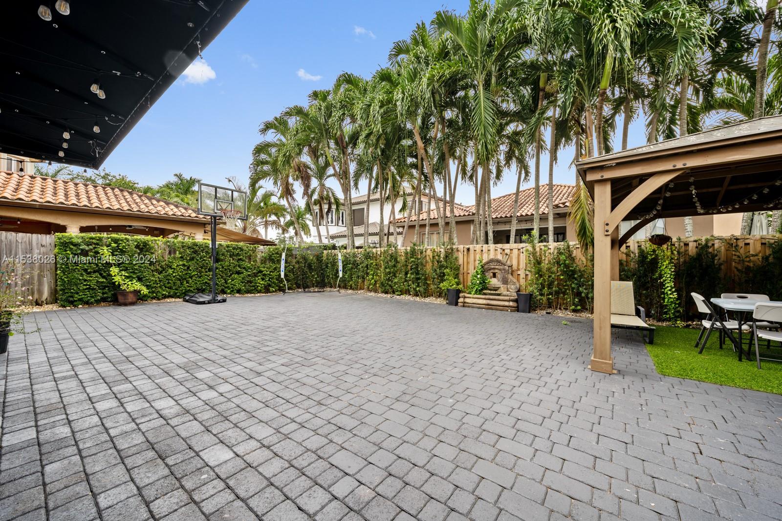 15318 SW 23rd St, Miami, Florida 33185, 4 Bedrooms Bedrooms, ,4 BathroomsBathrooms,Residential,For Sale,15318 SW 23rd St,A11538026