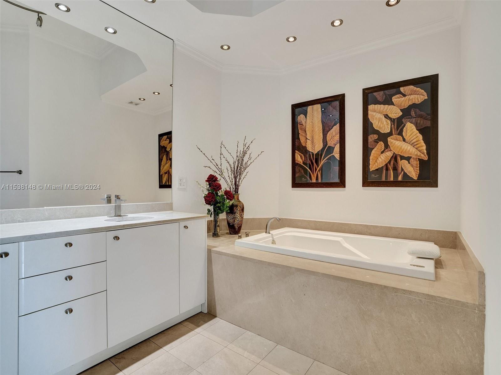 16500 Collins Ave, Sunny Isles Beach, FL, 33160 United States, 4 Bedrooms Bedrooms, ,4 BathroomsBathrooms,Residential,For Sale,Collins Ave,A11538148