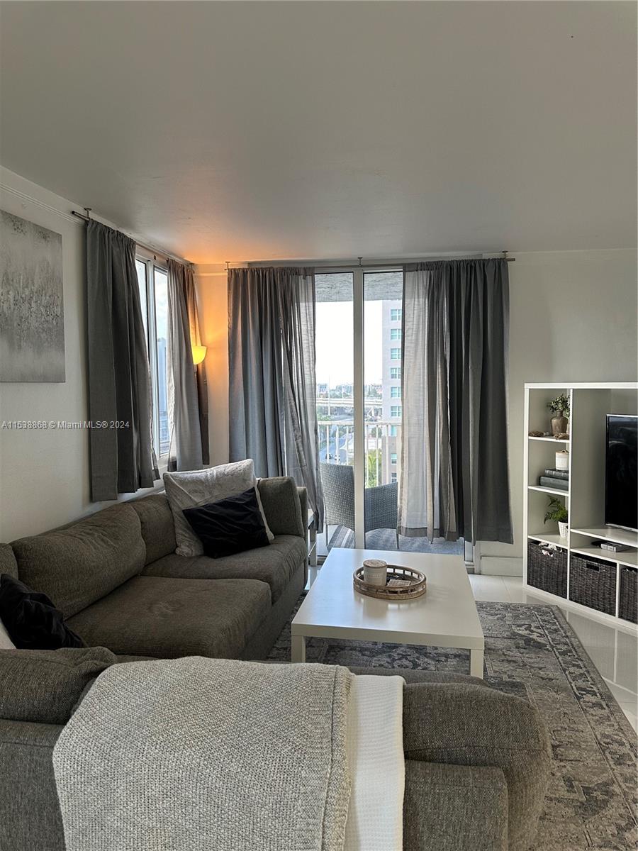 850 N Miami Ave W-908, Miami, Florida 33136, 2 Bedrooms Bedrooms, ,2 BathroomsBathrooms,Residentiallease,For Rent,850 N Miami Ave W-908,A11538868