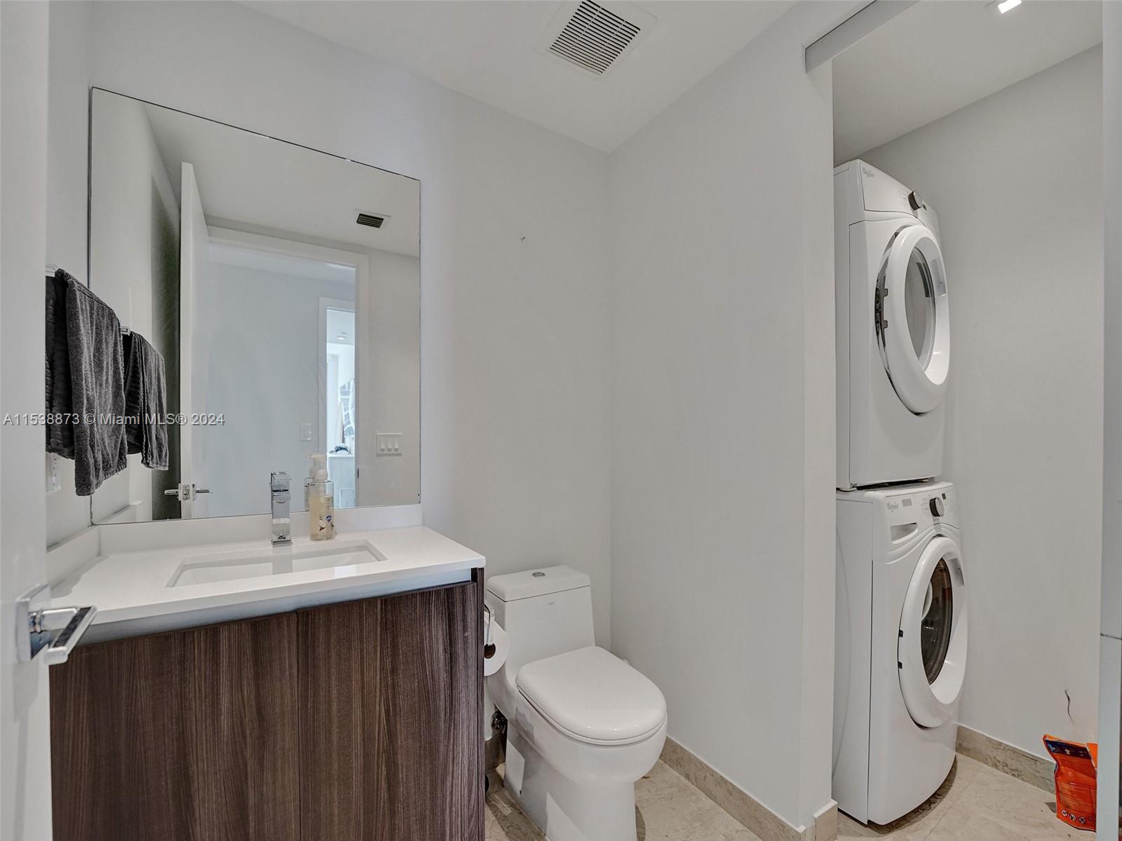 488 NE 18th St 4710, Miami, Florida 33132, 3 Bedrooms Bedrooms, ,3 BathroomsBathrooms,Residential,For Sale,488 NE 18th St 4710,A11538873